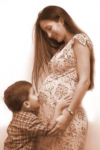 pregnant_woman_and_child.jpg